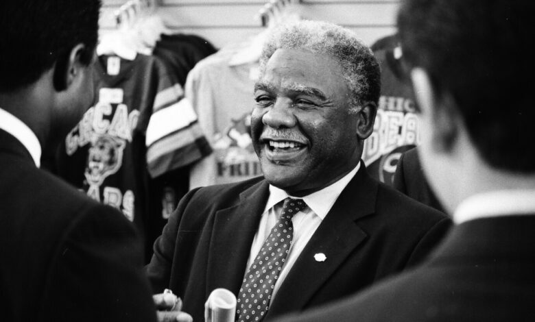 Harold Washington’s voting fight echoes as SAVE stalls Harold Washington’s voting fight echoes as SAVE stalls