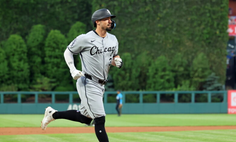 Grichuk’s two homers still can’t lift White Sox