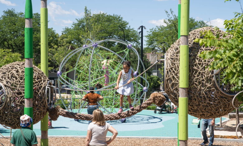 Obama Center Playground Draws Families to Safer Jackson Park Obama Center Playground Draws Families to Safer Jackson Park