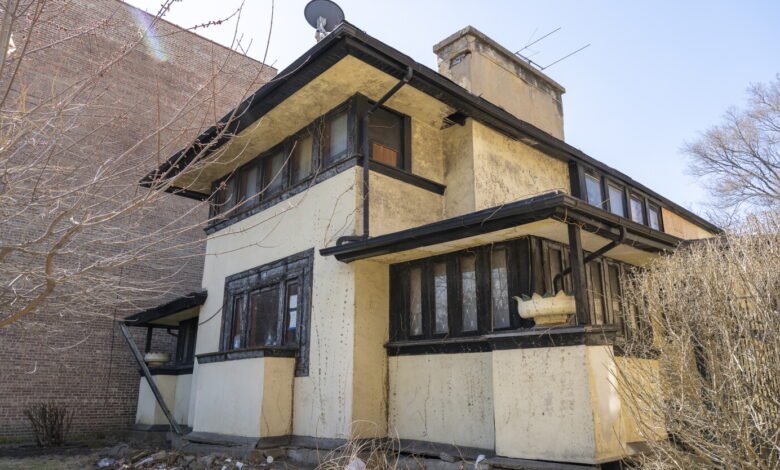 Austin group buys neglected Frank Lloyd Wright home for 5,000