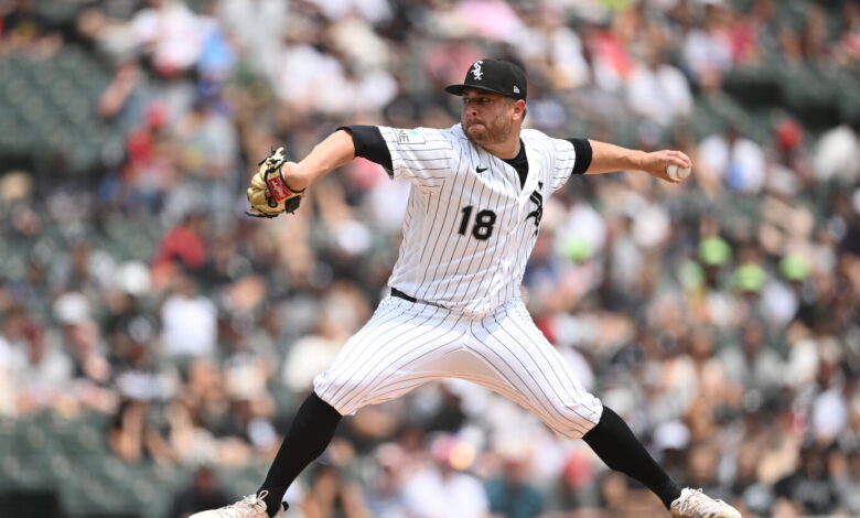 White Sox drop finale 5-4, still soar on road