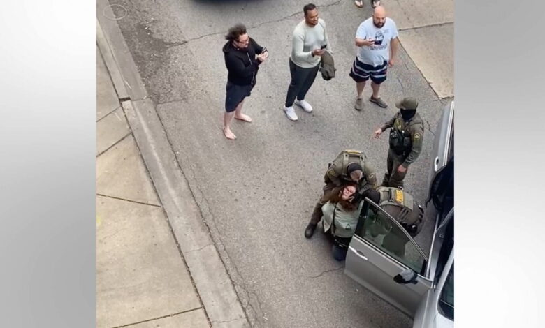 WGN staffer seeks  million after Midtown arrest