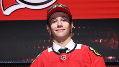 Blackhawks swing big again with Villeneuve, Roobroeck