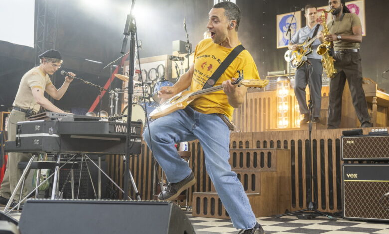 Antonoff turns Bleachers tour on Salt Shed night Antonoff turns Bleachers tour on Salt Shed night