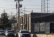 Illinois lawmakers bar new ICE detention near schools