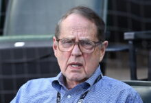 Reinsdorf letter presses Sox owner into spotlight
