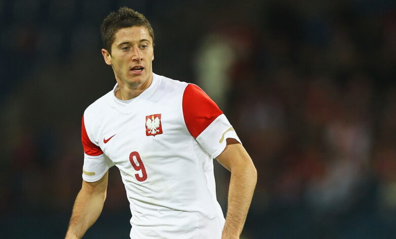 Fire in talks to sign Lewandowski, no deal yet