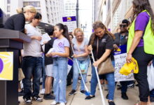Poderosos sindicatos CTU y SEIU respaldan a diferentes candidatos para la presidencia de la junta escolar