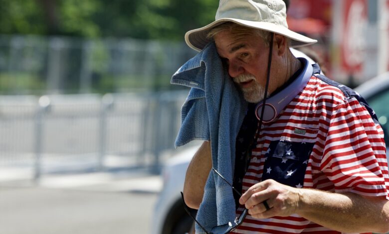 National Mall shelters ordered as storms threaten July Fourth National Mall shelters ordered as storms threaten July Fourth