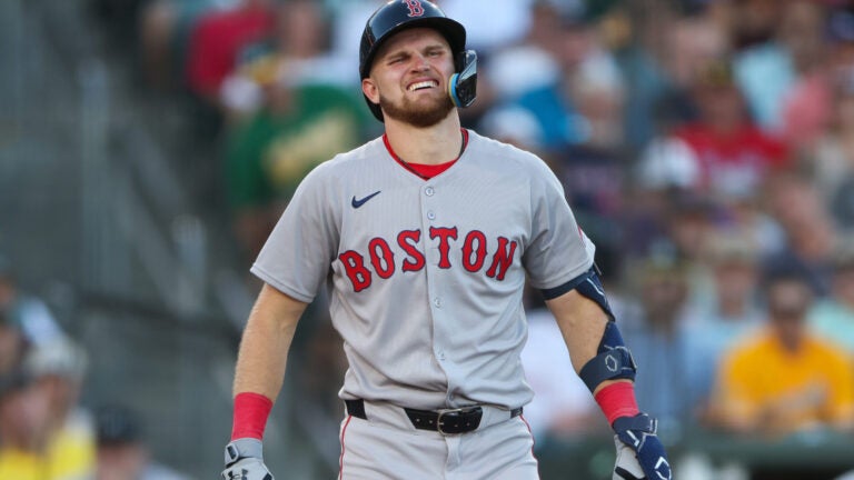 New Red Sox Curtis Mead reportedly heading to IL with broken wrist after 1 game with Boston