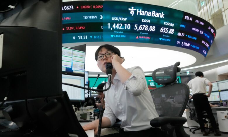 South Korea’s Kospi index jumps nearly 18% on a surge in chipmaking stocks – WTOP News