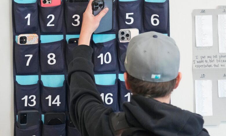 Bell-to-bell ban on cellphone use to start for all Montgomery Co. students in upcoming school year – WTOP News