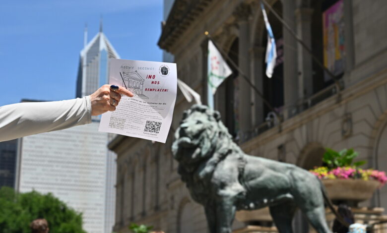 Art Institute of Chicago workers’ union pushes back against museum’s pending custodial contract Art Institute of Chicago workers’ union pushes back against museum’s pending custodial contract