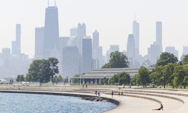 Oak Lawn man’s death tied to mid-July heat wave: ‘He had a good amount of life left in him’ Oak Lawn man’s death tied to mid-July heat wave: ‘He had a good amount of life left in him’