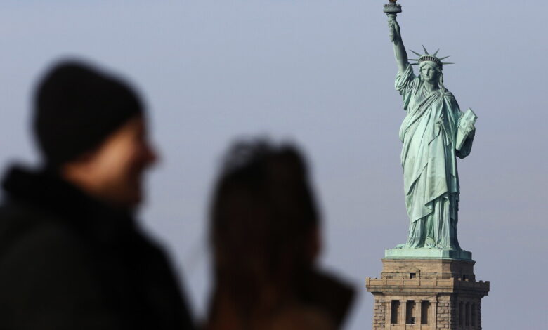 Fourth of July tension: citizenship, church-state, and unity Fourth of July tension: citizenship, church-state, and unity