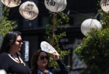 Western U.S. heatwave brings record temps to Phoenix, wildfire risk in Pacific Northwest