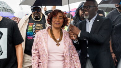60 años después de que Martin Luther King Jr. marchó en Marquette Park, cientos conmemoran su legado