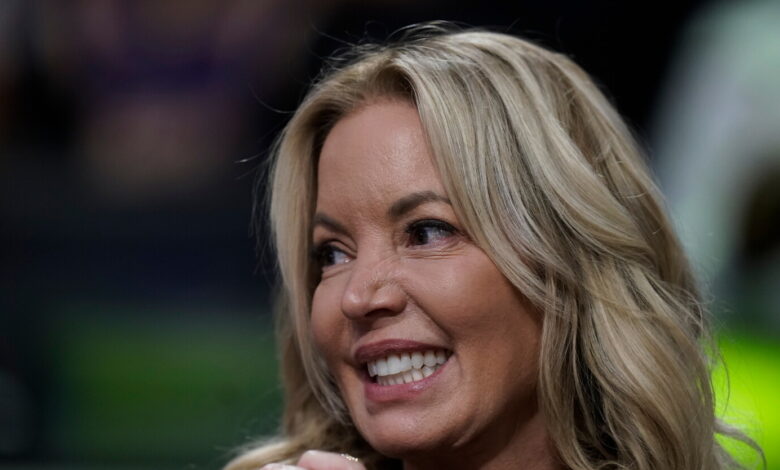 Jeanie Buss will fight siblings’ plan to sell Lakers minority ownership stake to Josh Kushner and Bob Iger Jeanie Buss will fight siblings’ plan to sell Lakers minority ownership stake to Josh Kushner and Bob Iger