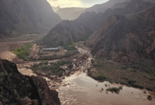 Grand Canyon flash floods prompt rescue of 62 people