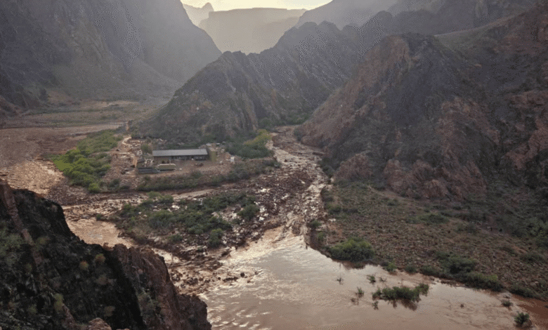 Grand Canyon flash floods prompt rescue of 62 people