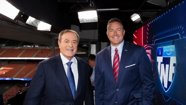 Al Michaels, Kirk Herbstreit gave Deshaun Watson far more benefit of the doubt than he deserves