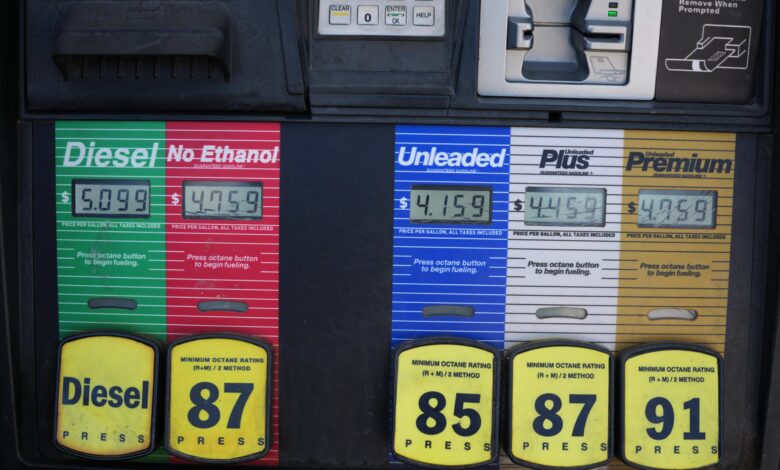 Big oil companies continue to post banner profits as fighting in Iran drives costs higher – WTOP News Big oil companies continue to post banner profits as fighting in Iran drives costs higher – WTOP News