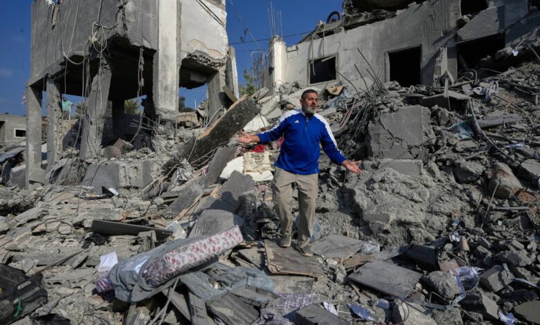 Vessel is attacked in Hormuz, Israeli strike kills 7 in Lebanon, and other news from the Middle East – WTOP News Vessel is attacked in Hormuz, Israeli strike kills 7 in Lebanon, and other news from the Middle East – WTOP News