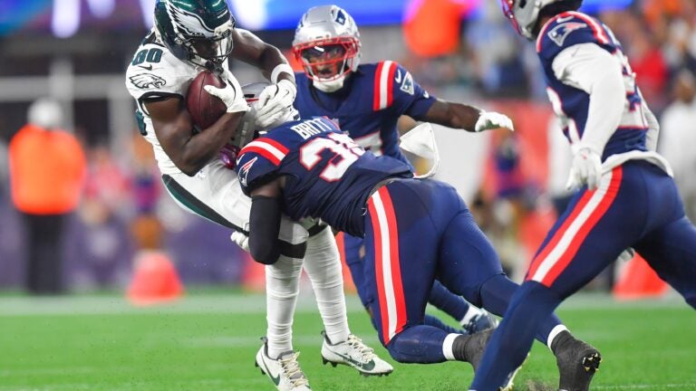 Live updates: Patriots host Eagles in preseason clash at Gillette Stadium Live updates: Patriots host Eagles in preseason clash at Gillette Stadium
