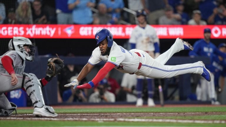 Blue Jays erupt for 5 runs in the eighth to beat Red Sox 6-4, extend Boston’s skid to 5