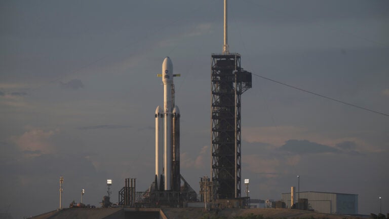 NASA’s newest space telescope launches to explore hidden universe NASA’s newest space telescope launches to explore hidden universe