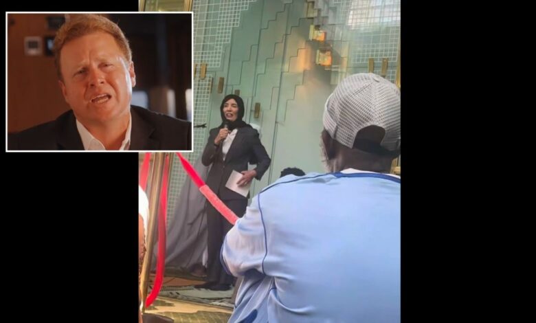 Spencer Pratt and MAGA Bash NY Gov Kathy Hochul for Sporting Hijab at Islamic Center: ‘Bowing to the Third World’ Spencer Pratt and MAGA Bash NY Gov Kathy Hochul for Sporting Hijab at Islamic Center: ‘Bowing to the Third World’