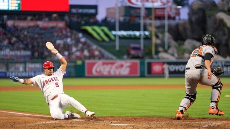 Former Red Sox infielder criticized front office: ‘Some people watch the game, some people go on the computer’ Former Red Sox infielder criticized front office: ‘Some people watch the game, some people go on the computer’