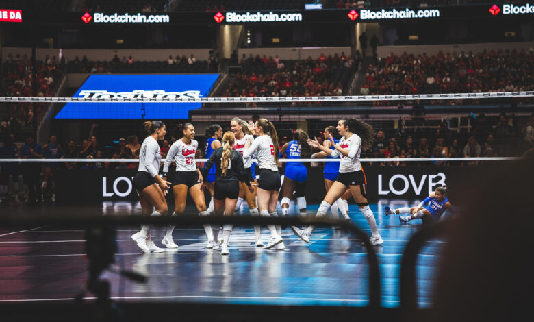 Huskers Capture Spikes Under the Lights Title