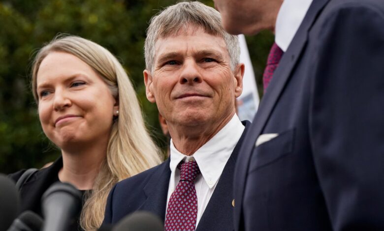 Judge officially tosses case accusing ex-Olympian of criminally vandalizing Reflecting Pool – WTOP News Judge officially tosses case accusing ex-Olympian of criminally vandalizing Reflecting Pool – WTOP News