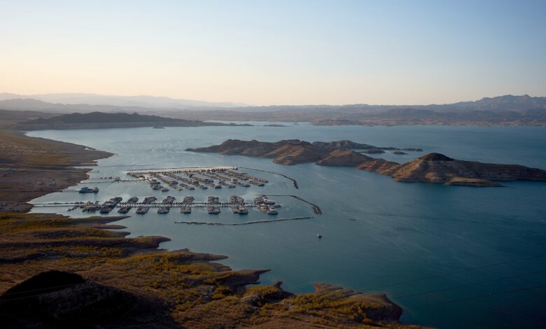 Lake Mead, nation’s largest reservoir, reaches its lowest water level on record