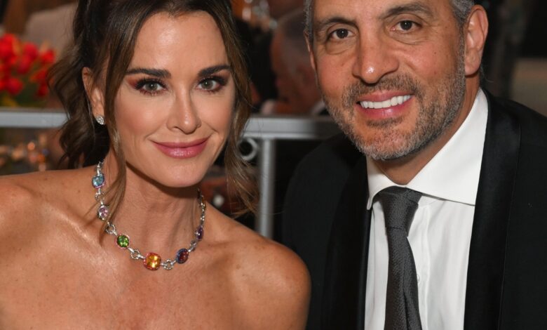 Kyle Richards Tearfully Reveals Devastating 30th Anniversary Text From Ex Mauricio Umansky