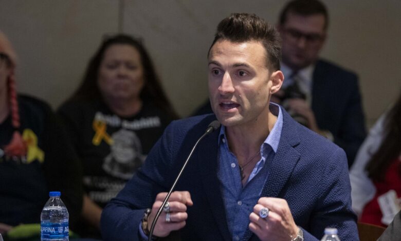This crowded Republican primary in Florida has drawn a unique cast of candidates