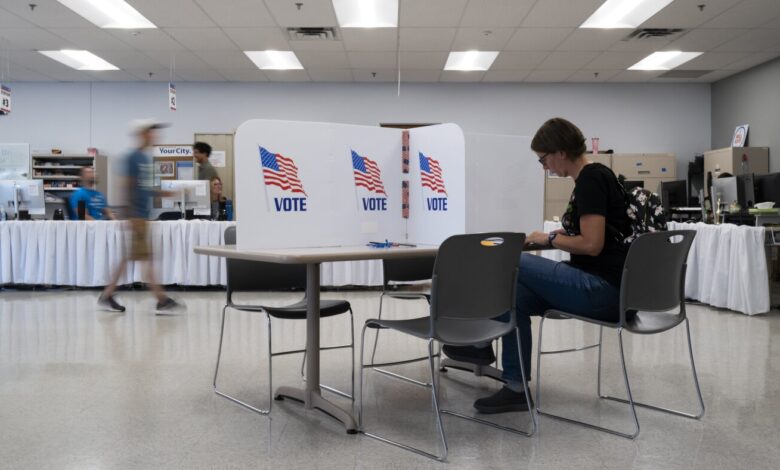 In Minnesota and Wisconsin, competitive primaries will again test power of progressive candidates In Minnesota and Wisconsin, competitive primaries will again test power of progressive candidates