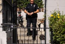 3 people found dead inside Hollywood apartment, police say