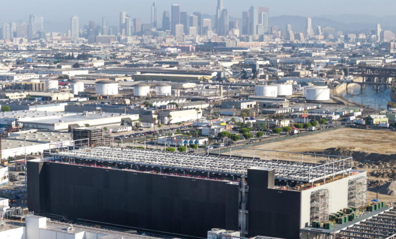 California lawmakers reach deal in high-stakes fight over regulating data centers California lawmakers reach deal in high-stakes fight over regulating data centers