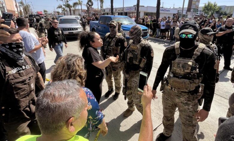 California lawmakers push bill to ban shock gloves for federal agents