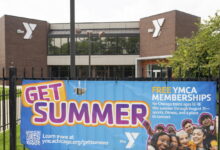 Membresías gratuitas de verano en los YMCAs atraen a 3,000 adolescentes de Chicago