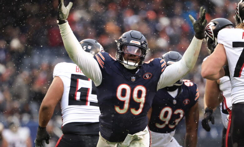 Bears trade DL Gervon Dexter to Falcons for CB Clark Phillips III, draft pick