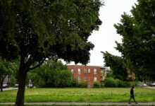 Chicago program that set aside billions for development has left poor areas behind, UIC study finds