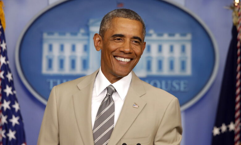 We’re on the hunt for Barack Obama’s tan suit. Help us find it.