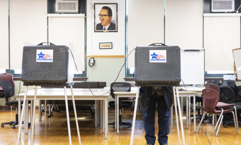 Federal judge tosses Trump administration lawsuit seeking full access to Illinois voter rolls Federal judge tosses Trump administration lawsuit seeking full access to Illinois voter rolls