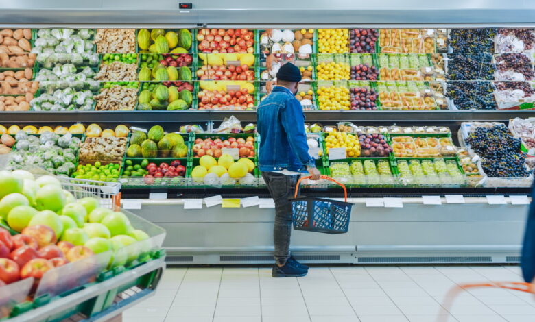 Time for Chicago to buy into public-owned grocery store concept