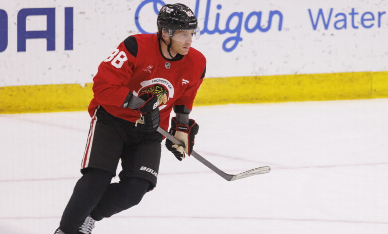 Blackhawks shut out by Blues in Patrick Kane’s lone preseason appearance