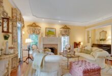 A Big Dig titan planted his family in North Reading. Their estate is for sale.