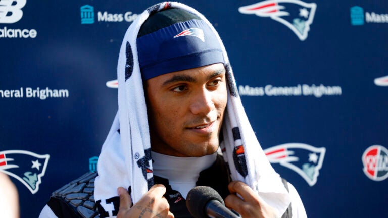 Christian Gonzalez’s trainer sheds light on contract talks with Patriots in radio interview Christian Gonzalez’s trainer sheds light on contract talks with Patriots in radio interview